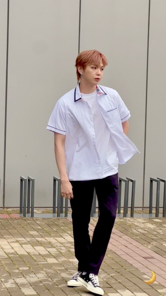 달리 tweet media