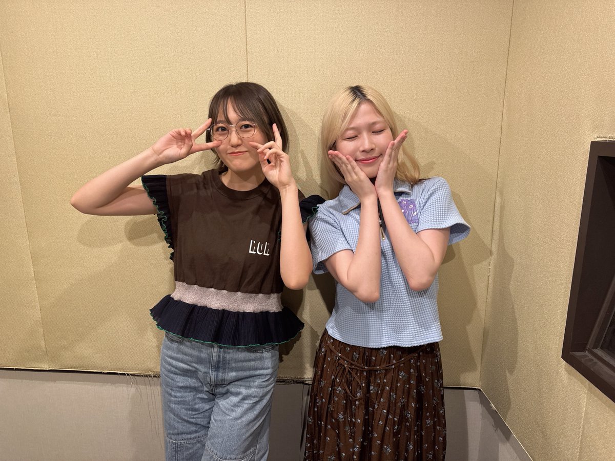 thecreate8's tweet image. #締めラジ 第52回ご視聴ありがとうございました!
次回のお題箱は「おすすめの『冷たい』」です!食べ物やスポットなどなど…いよいよやってくる夏本番に備えましょう!
おまけは今年の上半期を振り返ります!
#青山吉能 #高木美佑
●次回のメールの締切は7月7日(月)15時です!