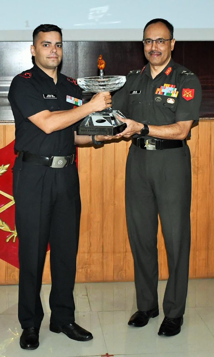 Comdt #AWC complimented officers from #IndianArmy &amp; Friendly Foreign Countries on successful completion of Senior Command Course. The Course aimed at honing their skills to command units amidst emerging security challenges in multi domain landscape. <a href="/adgpi/">ADG PI - INDIAN ARMY</a> <a href="/artrac_ia/">Army Training Command, Indian Army</a> <a href="/DefMinIndia/">Ministry of Defence</a>