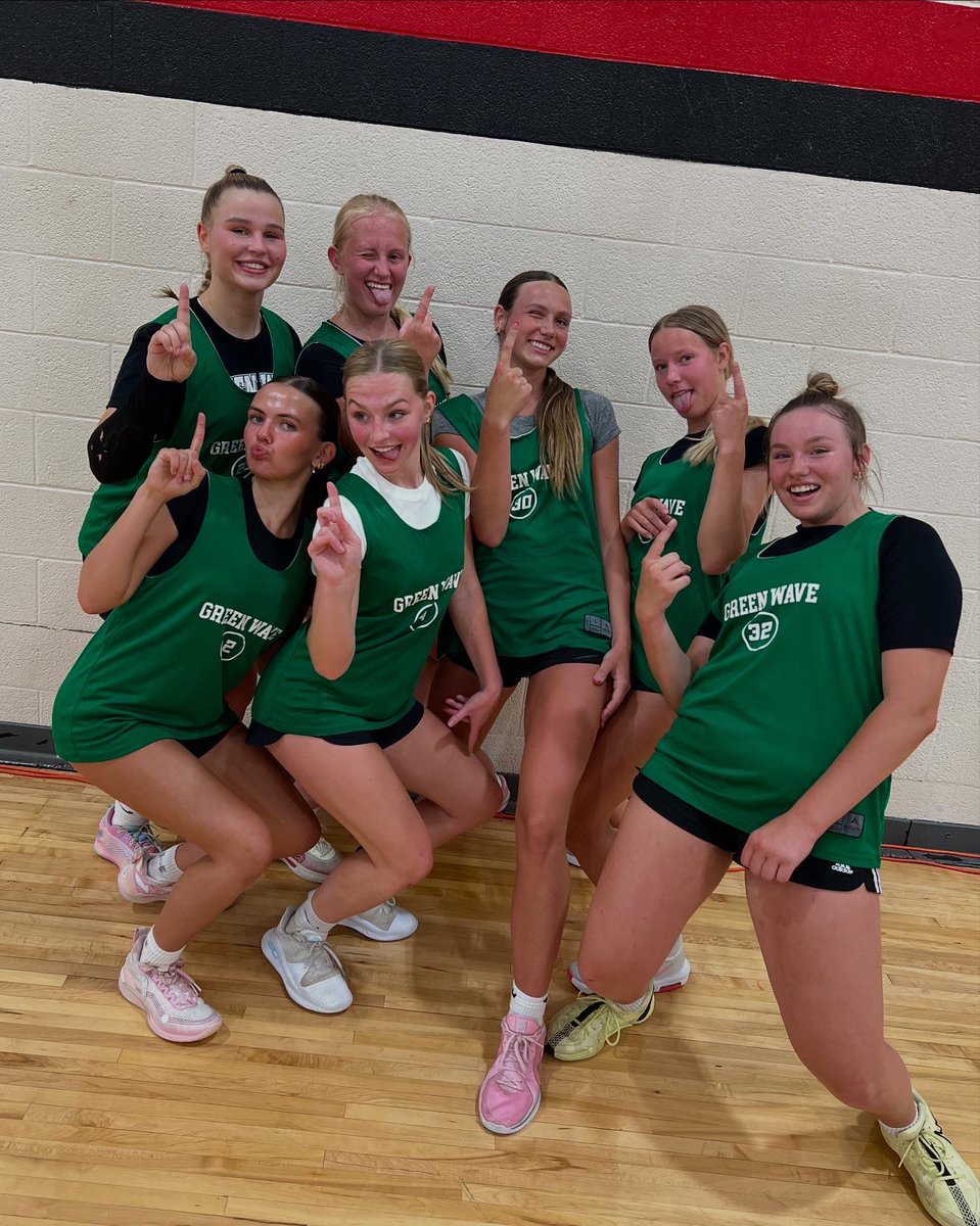 Winner winners. 💚❤️🤍 
These girls took the championship at league tonight! What a great month of basketball!!