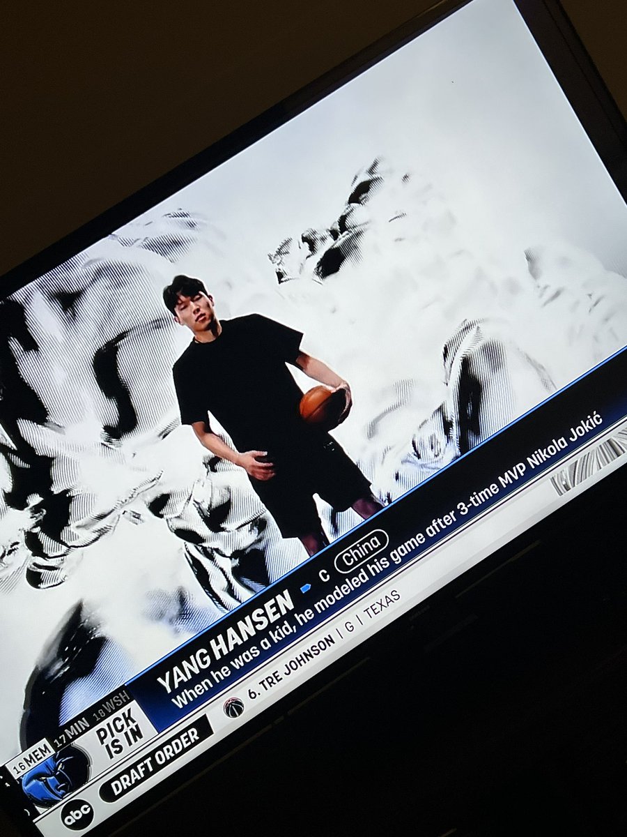 SpringMustachio's tweet image. WHAT DO YOU MEAN WHEN HE WAS A KID