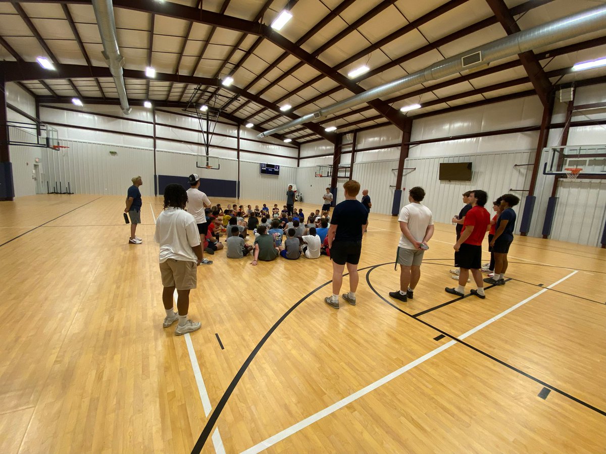 HartleyFootball's tweet image. Hauser Family Football Camp got off to a great start today. Special thanks to Kevin Smith for addressing the campers on the history of this week and Juniors Oden Mertz and Javy Napier for sharing what ACCOUNTABILITY looks like in their lives. Go Hawks!