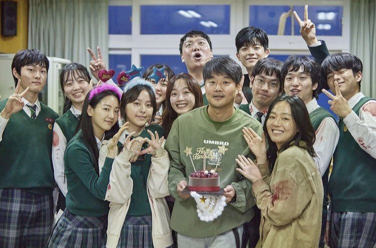 for_yihyun's tweet photo. My babies will start filming next month! Hoping for a success and safe filming! <3 https://t.co/CrKEvNMkeZ