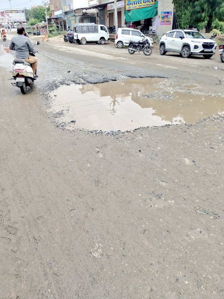 deepseek🐬 (@lokeshjat420) on Twitter photo #rajasthan #RoadAccident  trending in 🌧️ rain season. #rajasthan #RoadAccident  trending in 🌧️ rain season.