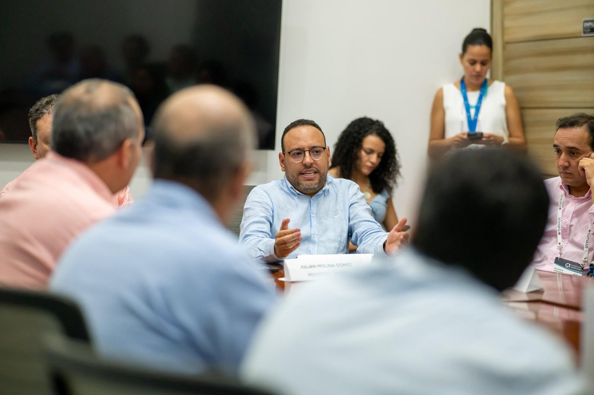 Julián Molina Gómez tweet media