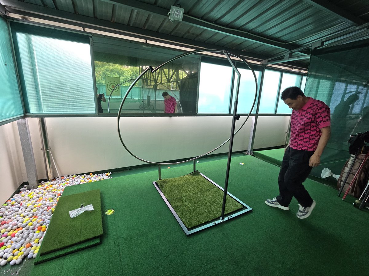 Proswing_Inc's tweet image. 개인 골프연습장 #스윙플레인2.0 설치
제품문의:1899-6637
proswing.kr
#골프연습머신 전문제조 프로스윙

#피니시교정 #골프스윙교정도구 #드라이버궤도교정기구 #아이언궤도교정기구 #원형골프연습기