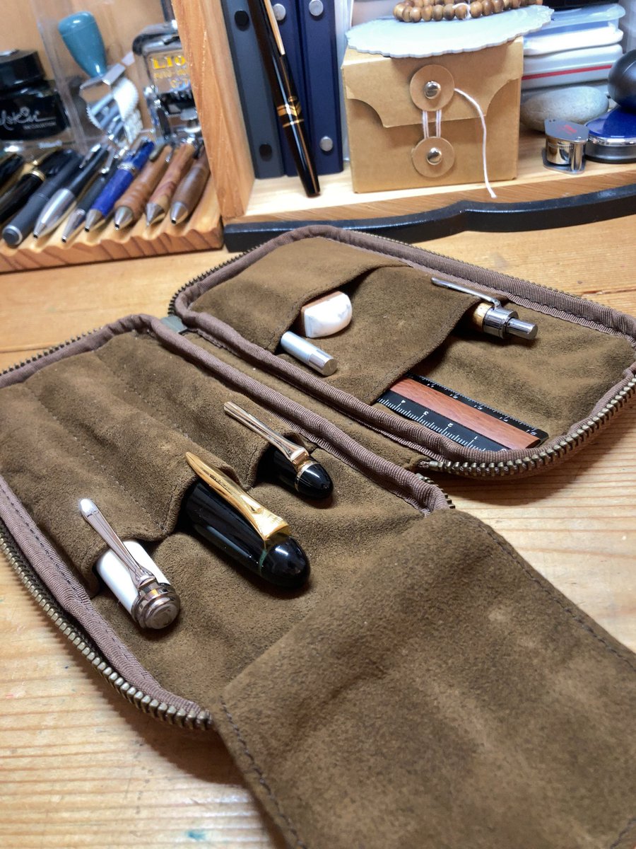 画質はあれですが、最近のお供たち。

 #ふでしょ