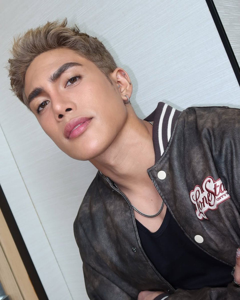 Stell’s Star 💫 (@shiningstell) on Twitter photo HOTTIE VESTER! <a href="/stellajero_/">Stell Ajero</a> 😍🔥
©️ mama mac_igarta IG
#NETIZENSCHOICE #STELLAJERO for Most Handsome Man Alive #MHMA2025 #MHMA2025STELLAJERO
<a href="/thenreport/">The Netizens Choice Magazine</a>
<a href="/SB19Official/">SB19 Official</a> #SB19
#SB19atHitFMTaiwan
#SB19_STELL #STELL HOTTIE VESTER! <a href="/stellajero_/">Stell Ajero</a> 😍🔥
©️ mama mac_igarta IG
#NETIZENSCHOICE #STELLAJERO for Most Handsome Man Alive #MHMA2025 #MHMA2025STELLAJERO
<a href="/thenreport/">The Netizens Choice Magazine</a>
<a href="/SB19Official/">SB19 Official</a> #SB19
#SB19atHitFMTaiwan
#SB19_STELL #STELL
