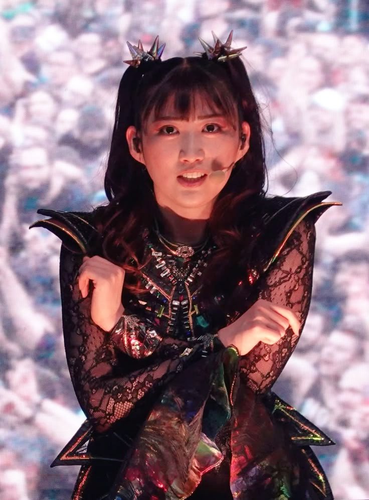 #BABYMETAL 
#MOMOMETAL #岡崎百々子 
おはようございます🇯🇵
皆様、素敵なMOMO'SDAYをお過ごしください。
素敵な木曜日をお過ごしください。😊
Good morning 🌍
Wishing everyOne a wonderful MOMO'SDAY.
Have a wonderful Thursday. 😊
🙋🏻💞⭕🌸🤘🏻🦊🍑🤘🏻🕊️

❤️Momo❤️