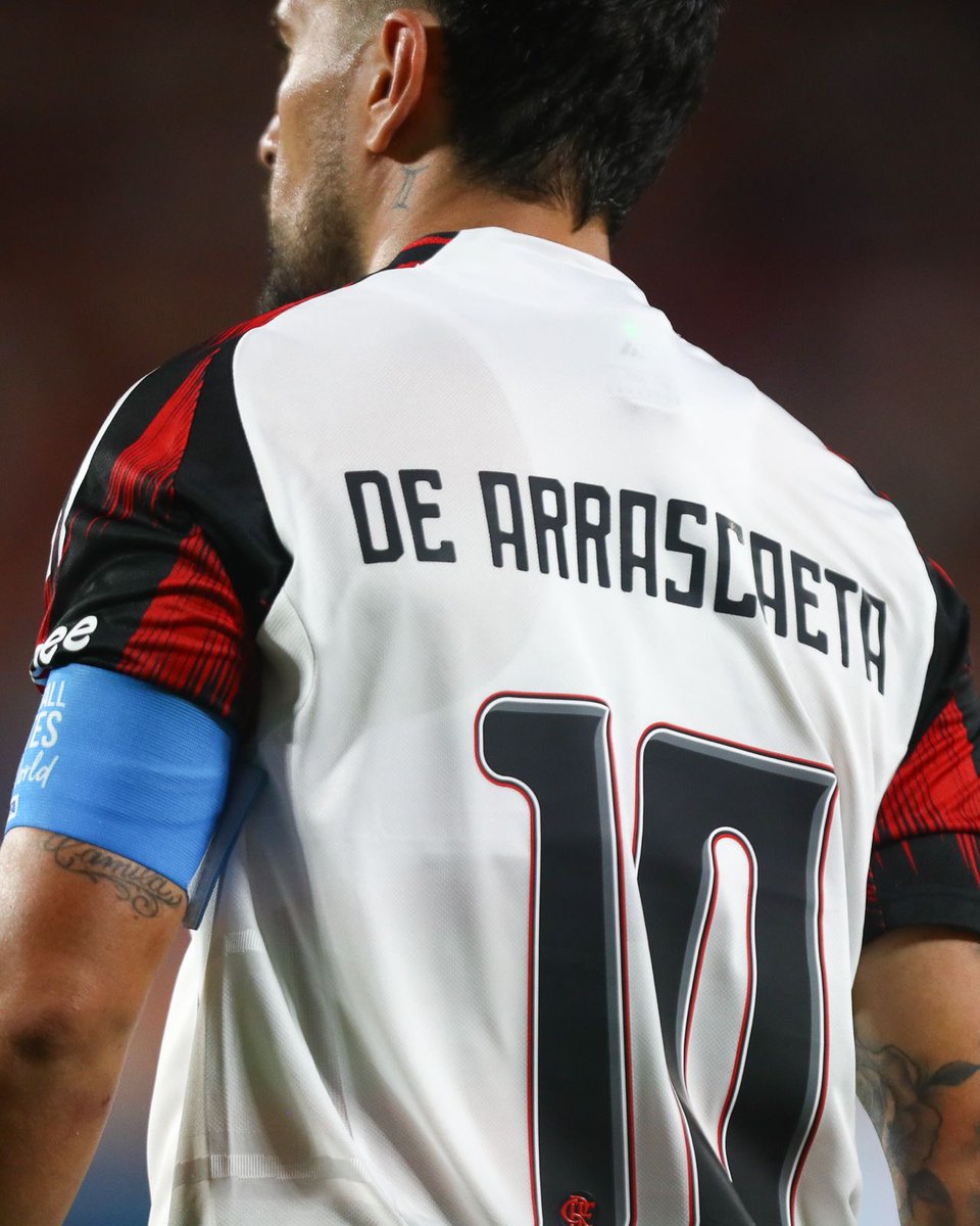 GiorgiandeA's tweet image. viva cada momento como se fosse o ultimo, pois dane-se o
passado, esqueça o futuro.
E viva o presente...🫡