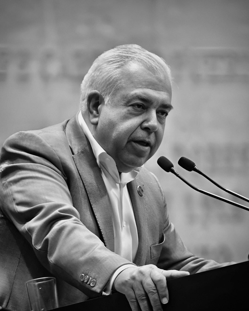 Nos dicen que su estrategia de seguridad funciona, pero no hay datos, no hay resultados, no hay debate. Solo albazos, promesas rotas y más poder para unos cuantos.

México no necesita autoritarismo disfrazado de eficiencia. #SeguridadSinSimulación #NoAlAlbazo