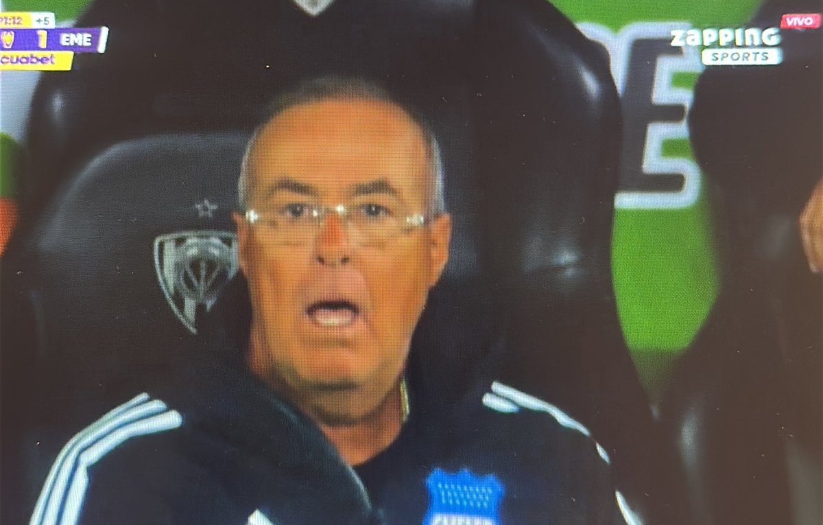 - Hola soy Paraguayo y he venido para cogerme a su hija..
- Para que?
-Paraguayo