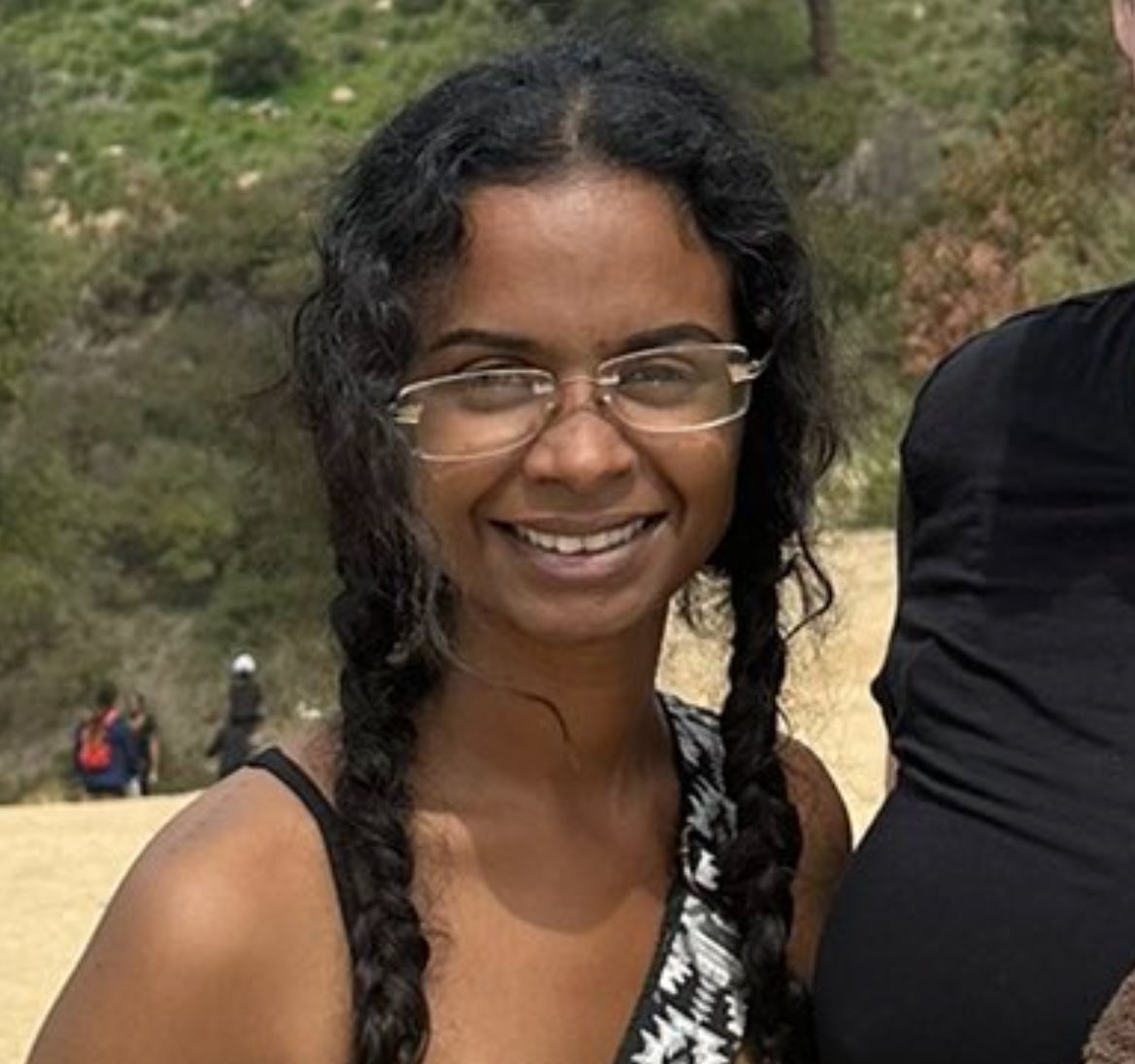 ladynationalist's tweet photo. girl, you literally look like this. https://t.co/LRAJkirgNA