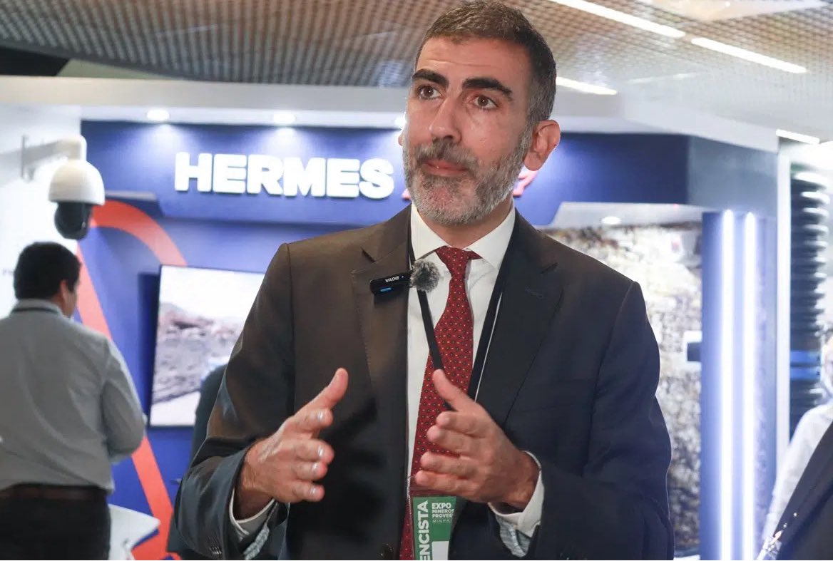 🌎 “El modelo de apertura económica fue reemplazado por la lógica de seguridad nacional”, advirtió Jorge Sahd en MINPRO 2025. La minería, más que un motor económico, se vuelve un tema geopolítico clave.

Ver nota: outletminero.org/geopolitica-re…