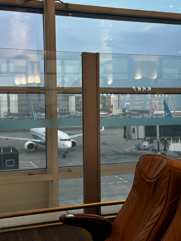 เหมา ทยอย เดินทางไป ฉงชิ่ง แล้วค่ะ 
คนไทยมีใครไปอีกไหมค้า
เดินทางปลอดภัยน้า
#yangyang #yangyang杨洋 #หยางหยาง #杨洋 #양양 #ヤン・ヤン