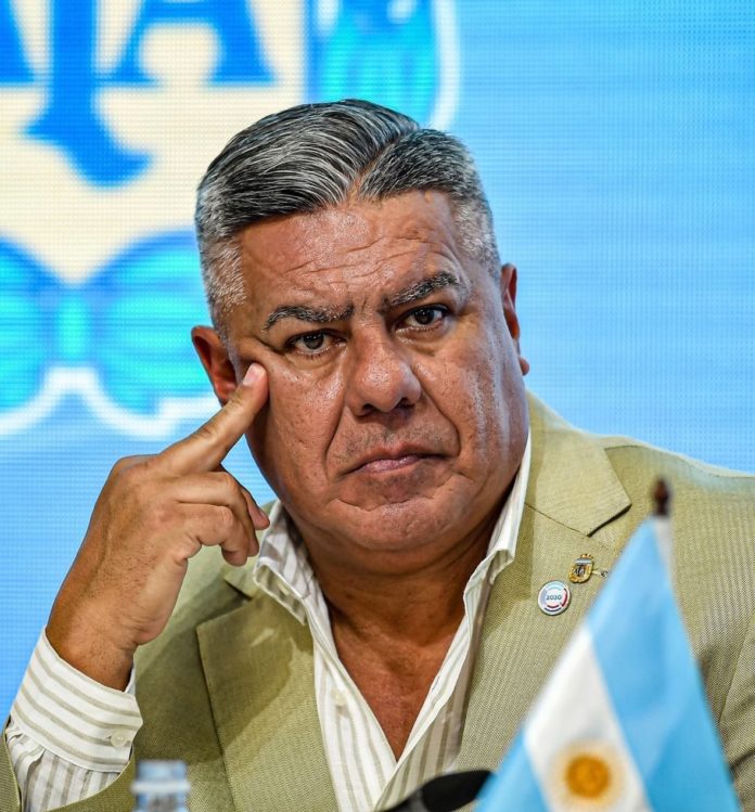 Todos los brasileros clasificados y todos los argentinos afuera, capaz tener un torneo de 1200 equipos no es tan buena idea.