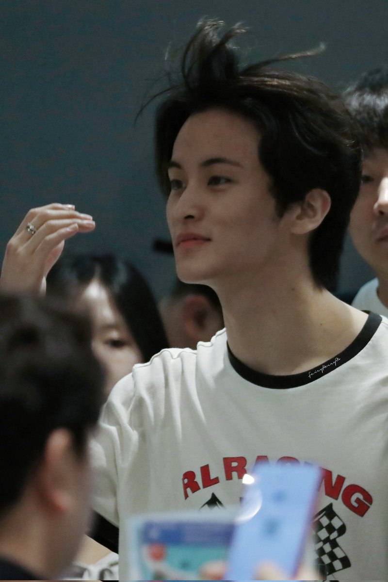 mrkpeu's tweet photo. inimah mark smrookies... https://t.co/loLkfjFh0Y