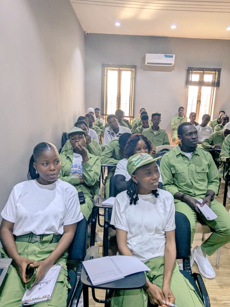 dodeel_cds_kad's tweet photo. Today at our CDS meeting, the Digital Literacy for All (DL4ALL) initiative was reintroduced — a national programme by NITDA aimed at equipping Nigerians with the digital skills needed to thrive in today’s tech-driven world.
#DL4ALL
#NITDA
#TechForAll
#NYSC
#CDSImpact https://t.co/MW2kTLTnrz