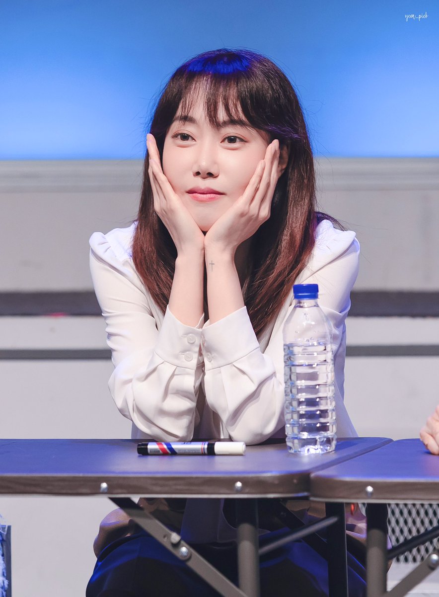 260521 6시 퇴근 낮공 사인회

고슬고슬 아기앵두
#여은 배우님