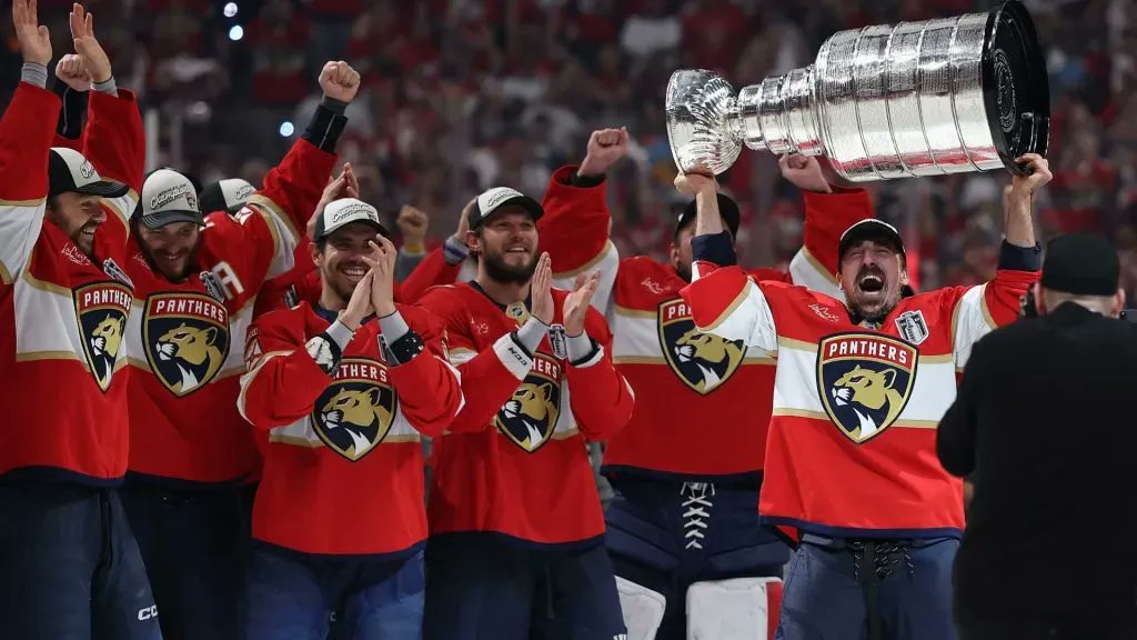 after my favorite team disrespected one of my fav players, it's been so satisfying to see him play a huge role in winning the Cup with the Panthers. what an absolute dog. he's on top of the world, everyone there loves him, and he deserves every bit of his success