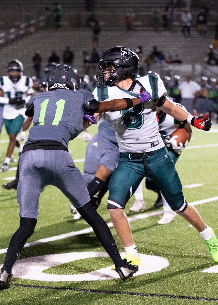 Read the article About Jack Moss 2026 Tight end #8 

facebook.com/share/16RxwXdX…