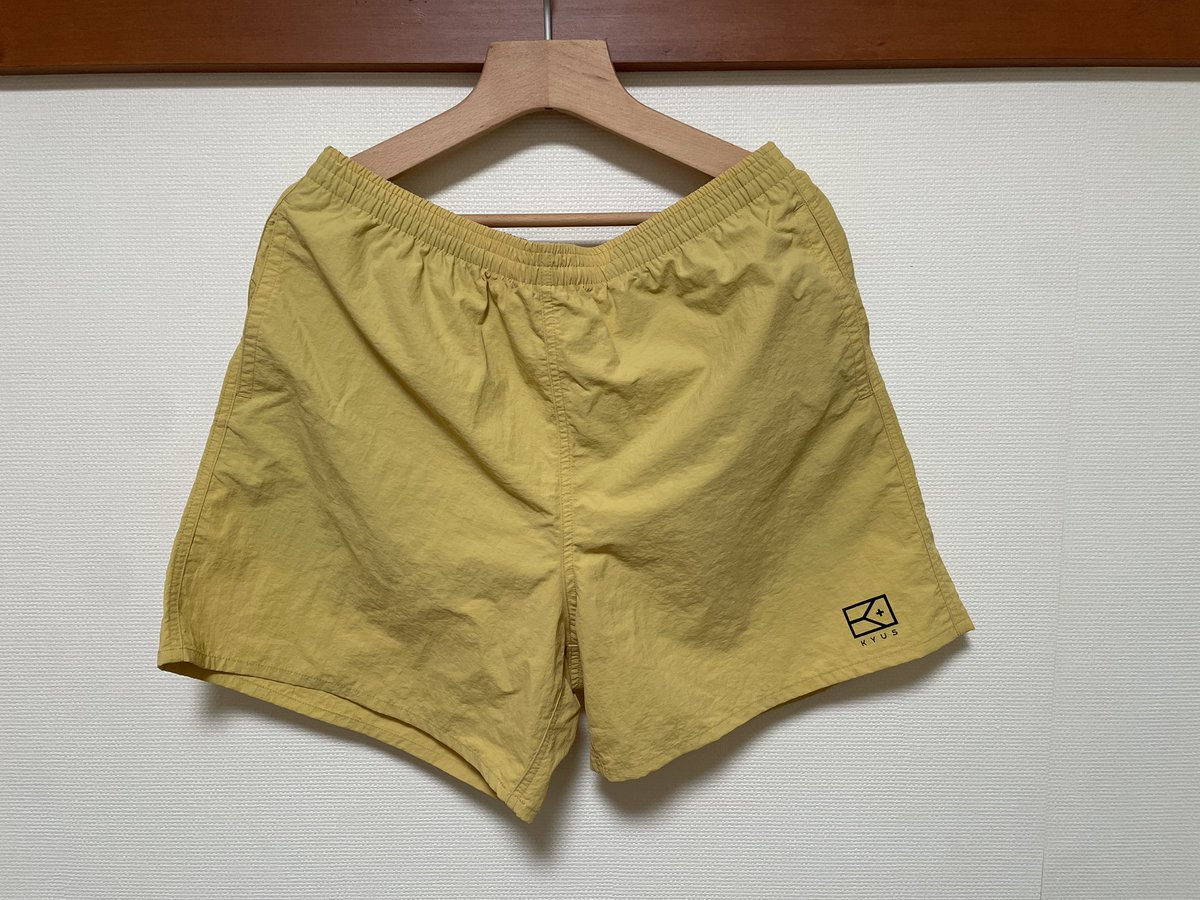 kyus_global's tweet photo. 「シンプルで強い。」
KYUSの新作ショートショーツ、
撥水ナイロン・ドローコード・メッシュポケット搭載。
全7色展開で、夏の“動き”にハマる1本。
▶︎ https://t.co/vb6GEtqPjh https://t.co/bhkodRBBMm