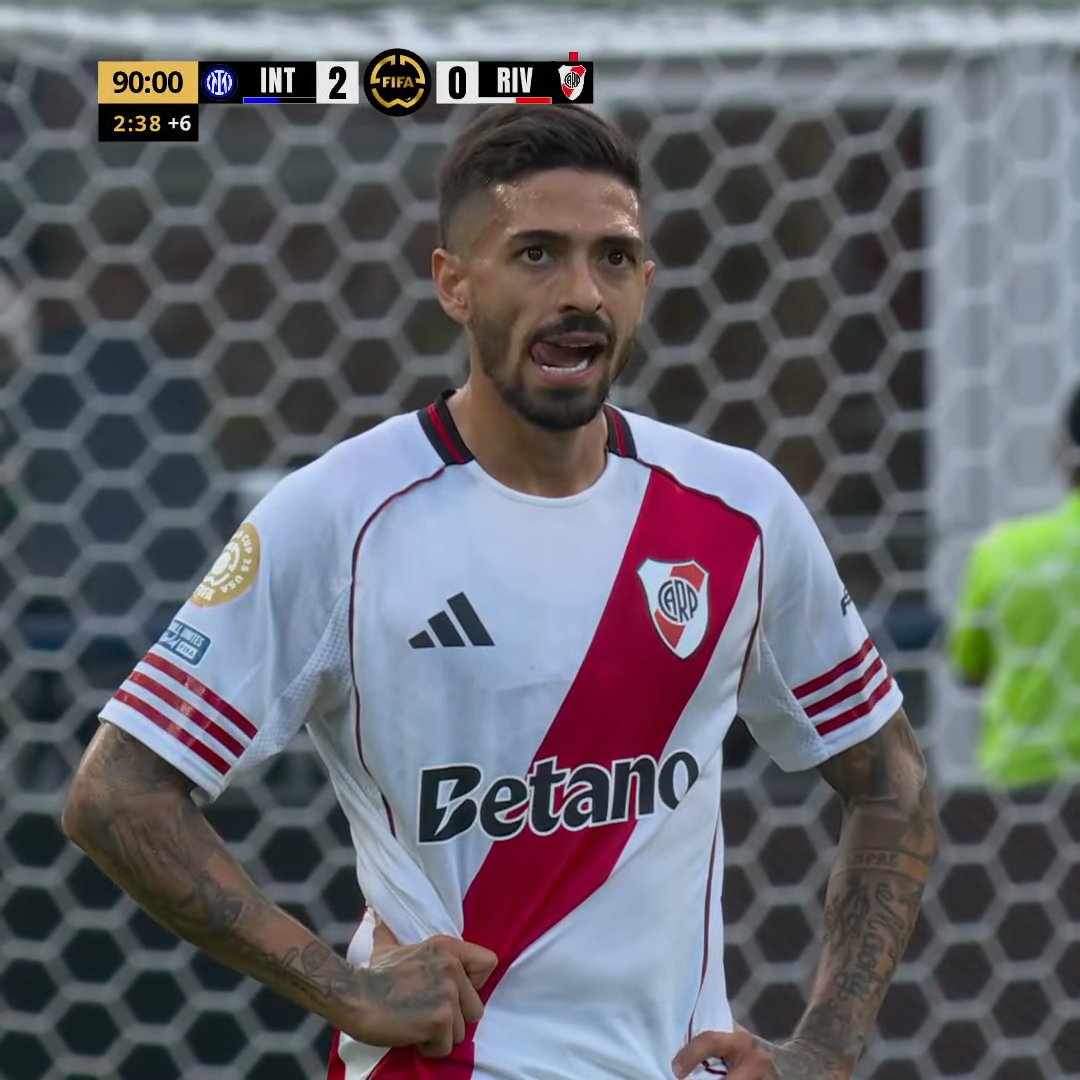 goleadadazoeira's tweet photo. Todos os times argentinos foram eliminados

E todos os brasileiros estão classificados

Existe um ABISMO COLOSSAL entre os dois países https://t.co/IkVX7fYpXS
