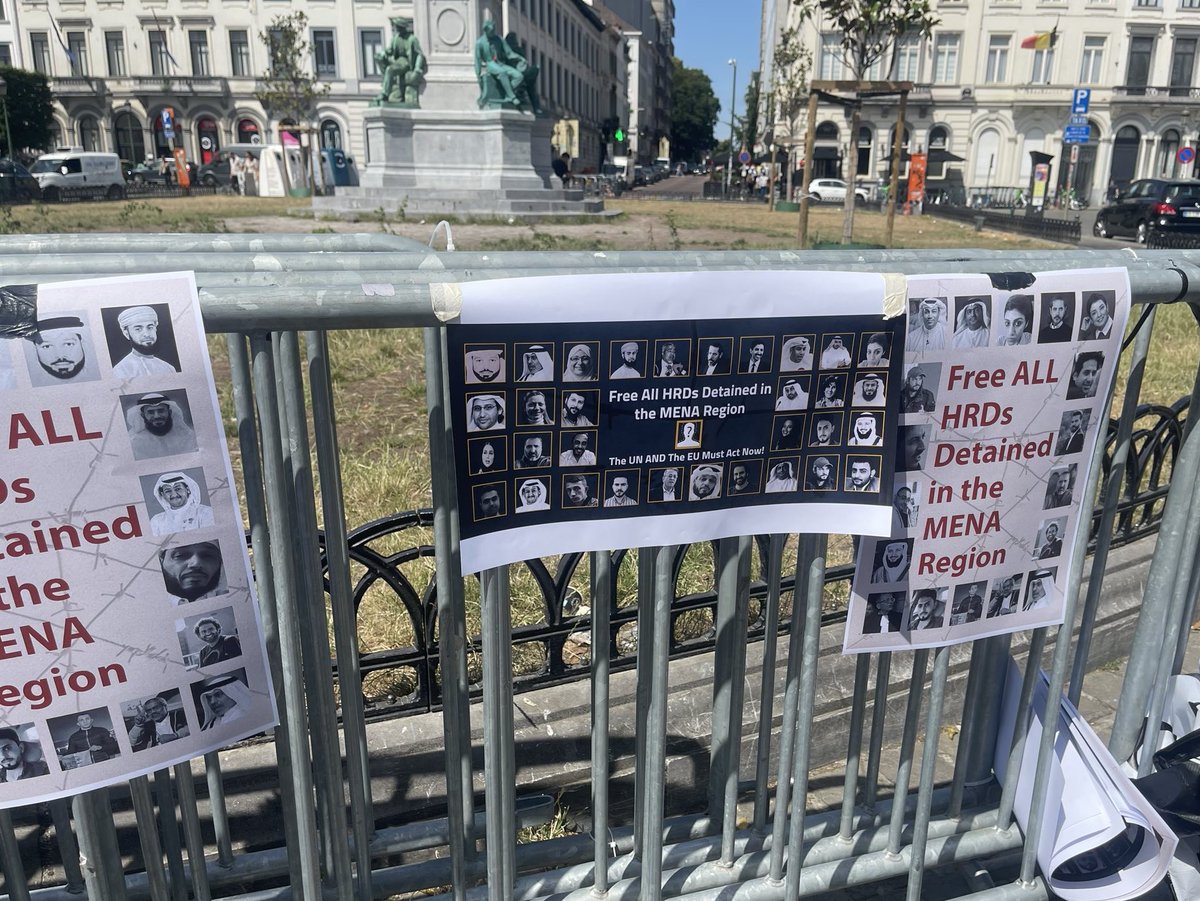 GC4HR (@gulfcentre4hr) on Twitter photo Solidarity with detained #MENA human rights defenders in front of European Parliament
<a href="/khalidibrahim12/">Khalid Ibrahim</a> of <a href="/GulfCentre4HR/">GCHR</a> <a href="/AlexisDeswaef/">Alexis Deswaef</a> of <a href="/fidh_eu/">FIDH at the EU</a> <a href="/fidh_en/">FIDH</a> Moataz <a href="/Elfegiery/">Moataz El Fegiery</a> of <a href="/EgyptianHRForum/">Egyptian Human Rights Forum</a> Nour Khalil of <a href="/rpegyorg/">Refugees Platform in Egypt - منصة اللاجئين في مصر</a> & Jehad Khalid <a href="/HuMENAorg/">HuMENA for Human Rights and Civic Engagement</a> <a href="/CIHRS_en/">CIHRS</a> gc4hr.org/solidarity-wit… Solidarity with detained #MENA human rights defenders in front of European Parliament
<a href="/khalidibrahim12/">Khalid Ibrahim</a> of <a href="/GulfCentre4HR/">GCHR</a> <a href="/AlexisDeswaef/">Alexis Deswaef</a> of <a href="/fidh_eu/">FIDH at the EU</a> <a href="/fidh_en/">FIDH</a> Moataz <a href="/Elfegiery/">Moataz El Fegiery</a> of <a href="/EgyptianHRForum/">Egyptian Human Rights Forum</a> Nour Khalil of <a href="/rpegyorg/">Refugees Platform in Egypt - منصة اللاجئين في مصر</a> & Jehad Khalid <a href="/HuMENAorg/">HuMENA for Human Rights and Civic Engagement</a> <a href="/CIHRS_en/">CIHRS</a> gc4hr.org/solidarity-wit…