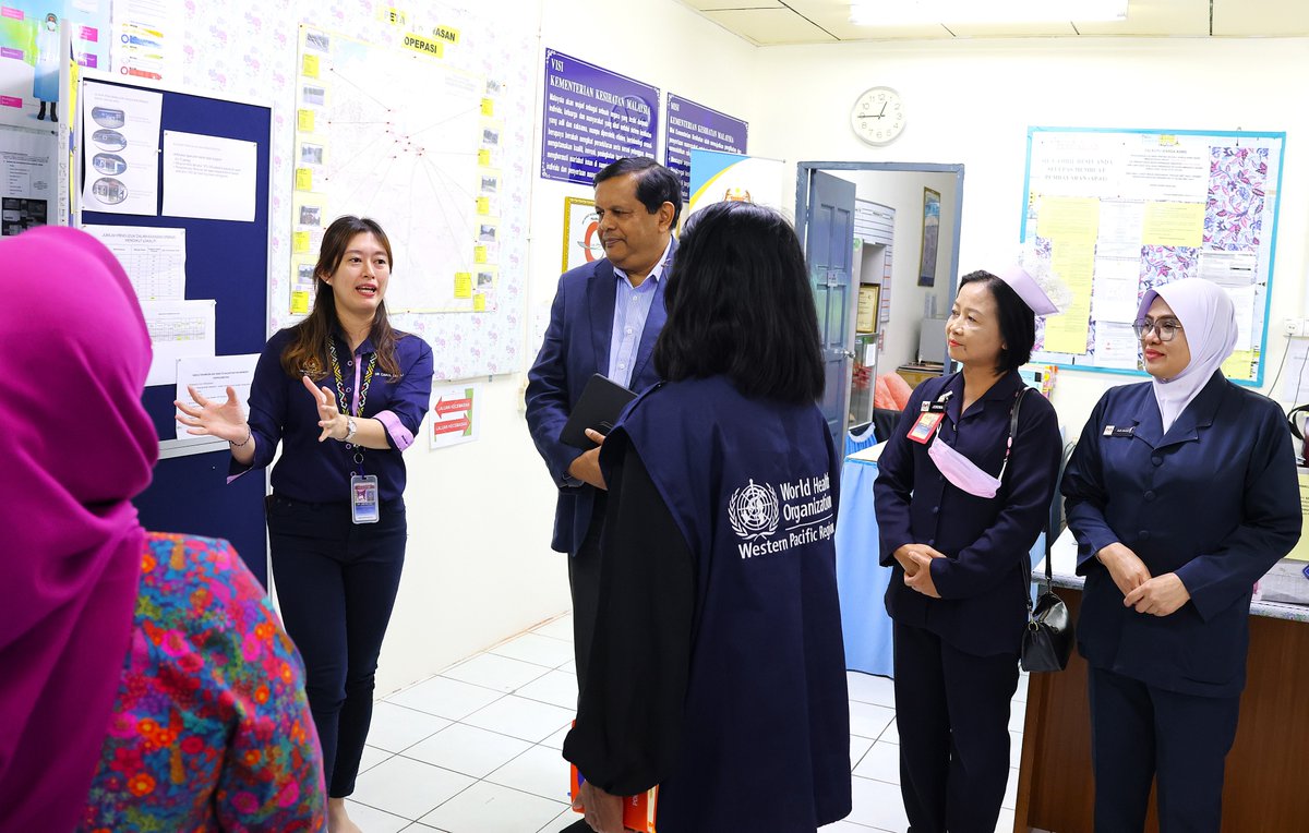 WHOMalaysia's tweet image. Met the State Health Director and senior management to strengthen our collaboration on various health initiatives.We discussed priority issues including control of communicable diseases & #NCDs in #Sabah 🇲🇾 and potential new support by #WHO to advance health agenda
#HealthForAll