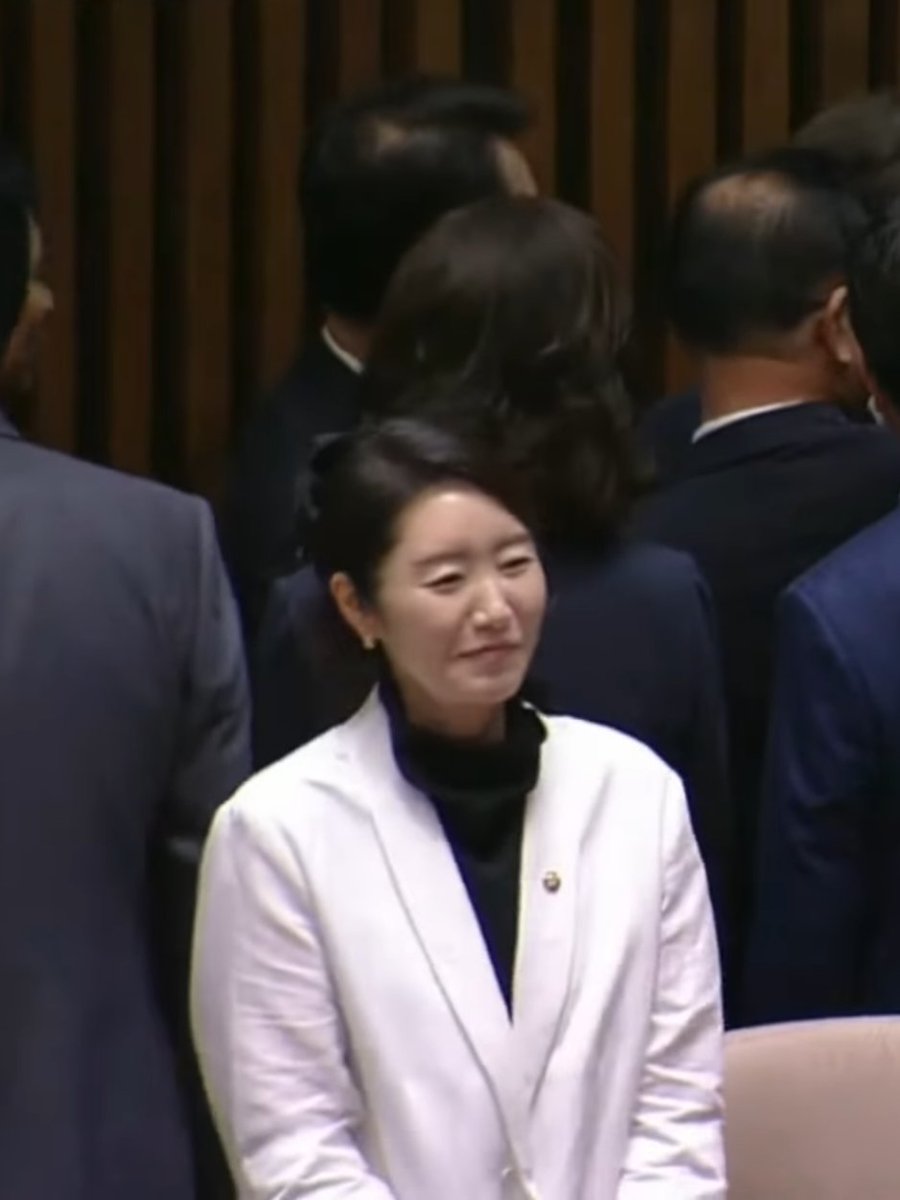 선우 악수하고 울컥한것 같음 ㅠ