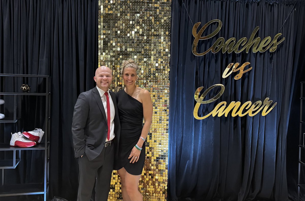 Kayla Karius (Tetschlag) (@kayla_karius) on Twitter photo Great show of community support tonight for a really important cause <a href="/CoachesvsCancer/">Coaches vs. Cancer</a> 👟 Great show of community support tonight for a really important cause <a href="/CoachesvsCancer/">Coaches vs. Cancer</a> 👟