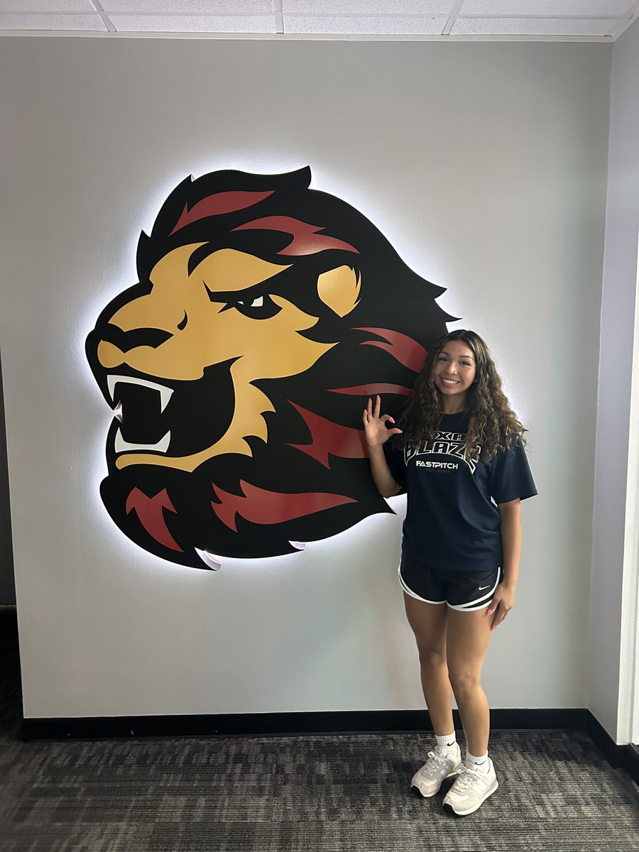 Layla Yslas (@laylayslas2026) on Twitter photo Thank you Coach Froboese and Coach Cole for having me on an amazing visit today at UST! I really enjoyed getting to know more about the school and program! Go Celts!!🦁
<a href="/USTCeltsSB/">UST Softball</a> <a href="/18UBlazeGoldKtx/">18U Blaze KTX</a> <a href="/StratfordSBall/">Stratford HS Softball</a> Thank you Coach Froboese and Coach Cole for having me on an amazing visit today at UST! I really enjoyed getting to know more about the school and program! Go Celts!!🦁
<a href="/USTCeltsSB/">UST Softball</a> <a href="/18UBlazeGoldKtx/">18U Blaze KTX</a> <a href="/StratfordSBall/">Stratford HS Softball</a>