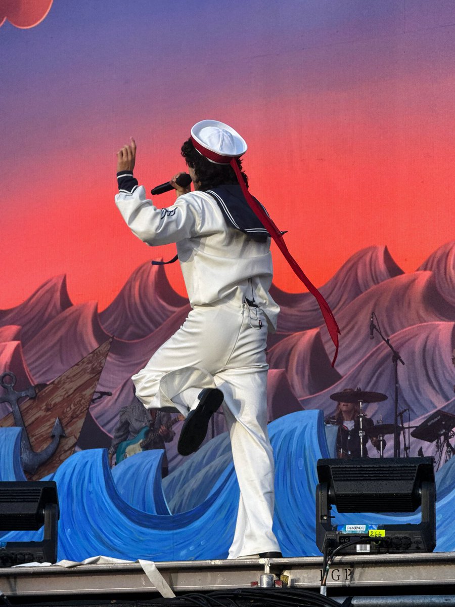 C0neb0ne's tweet image. He just be hippity hooping away fr 

(My photos don’t steal)