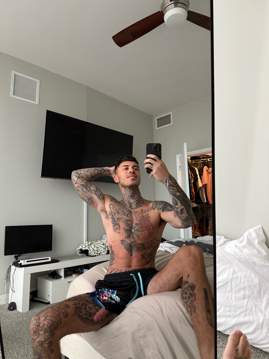 xOFAiden tweet media