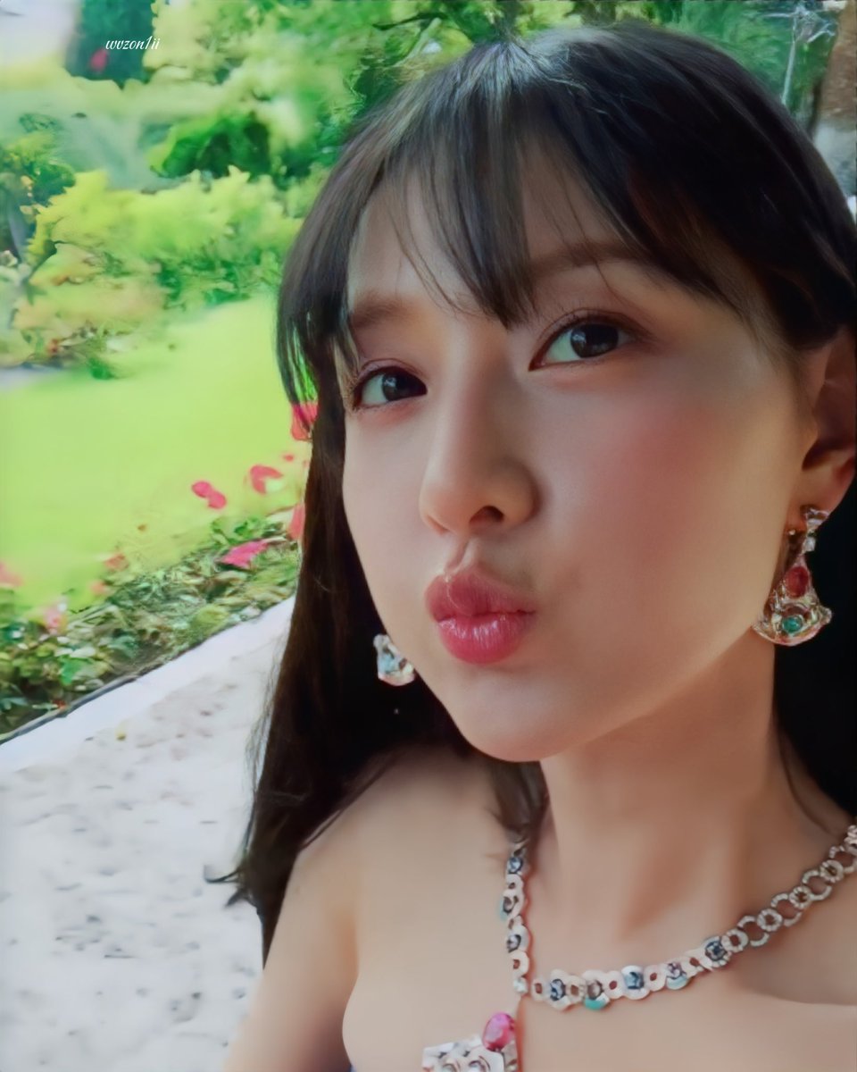 완전귀여워죽겠어요 😚🫧
#김지원
#KIMJIWON