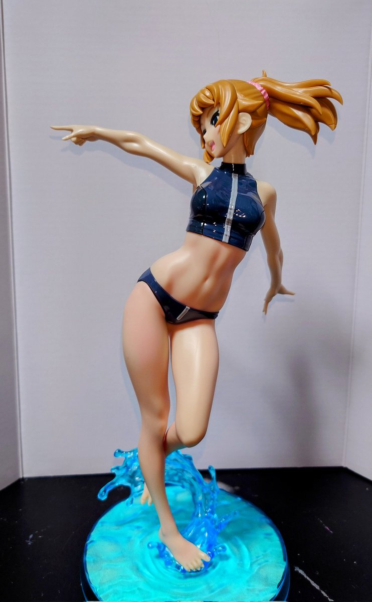 lingmuminm24120's tweet photo. #ガンプラ
#FigureriseLABO
サクッとフミナぱいせん、完成しました(^_^)
パーティングラインやゲート跡がチト気になりましたので、ちょっとだけヤスリがけしました。
造形は素晴らしいのですが、合いの悪い箇所があるので後で調整しないとですね(；´∀｀)
それから、イデオンガムが届きました＼(^o^)／ https://t.co/uky8L2nA4R