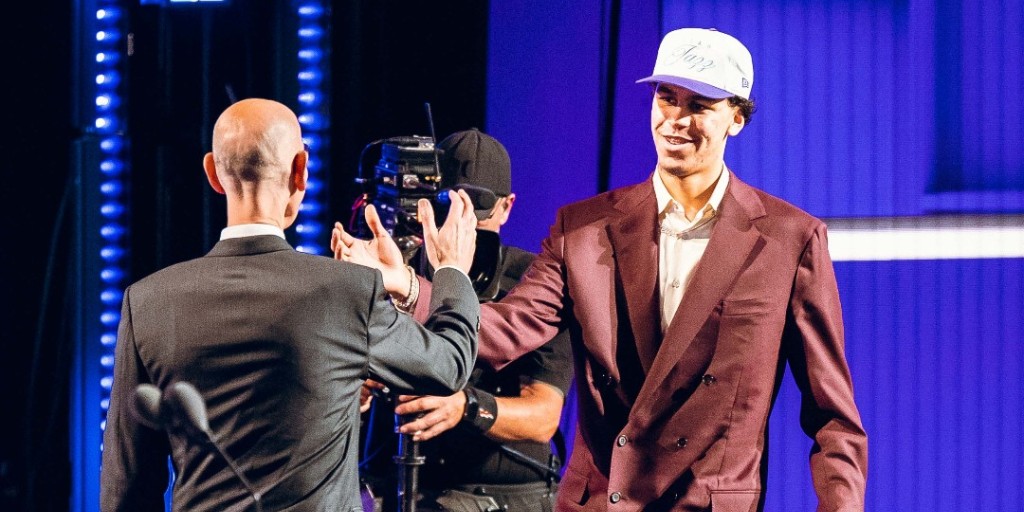 IlliniMBB's tweet image. BACK 🟠 TO 🔵 BACK