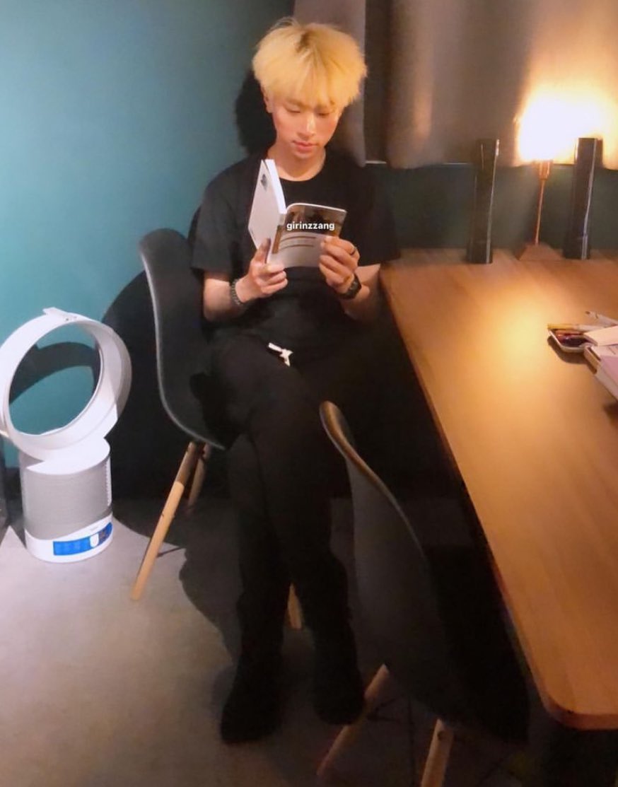 ceusix's tweet photo. 분명 고택일인데 얼굴에서 지능이 보여… 지능.지능이보임……. https://t.co/RxrW2RRHPX