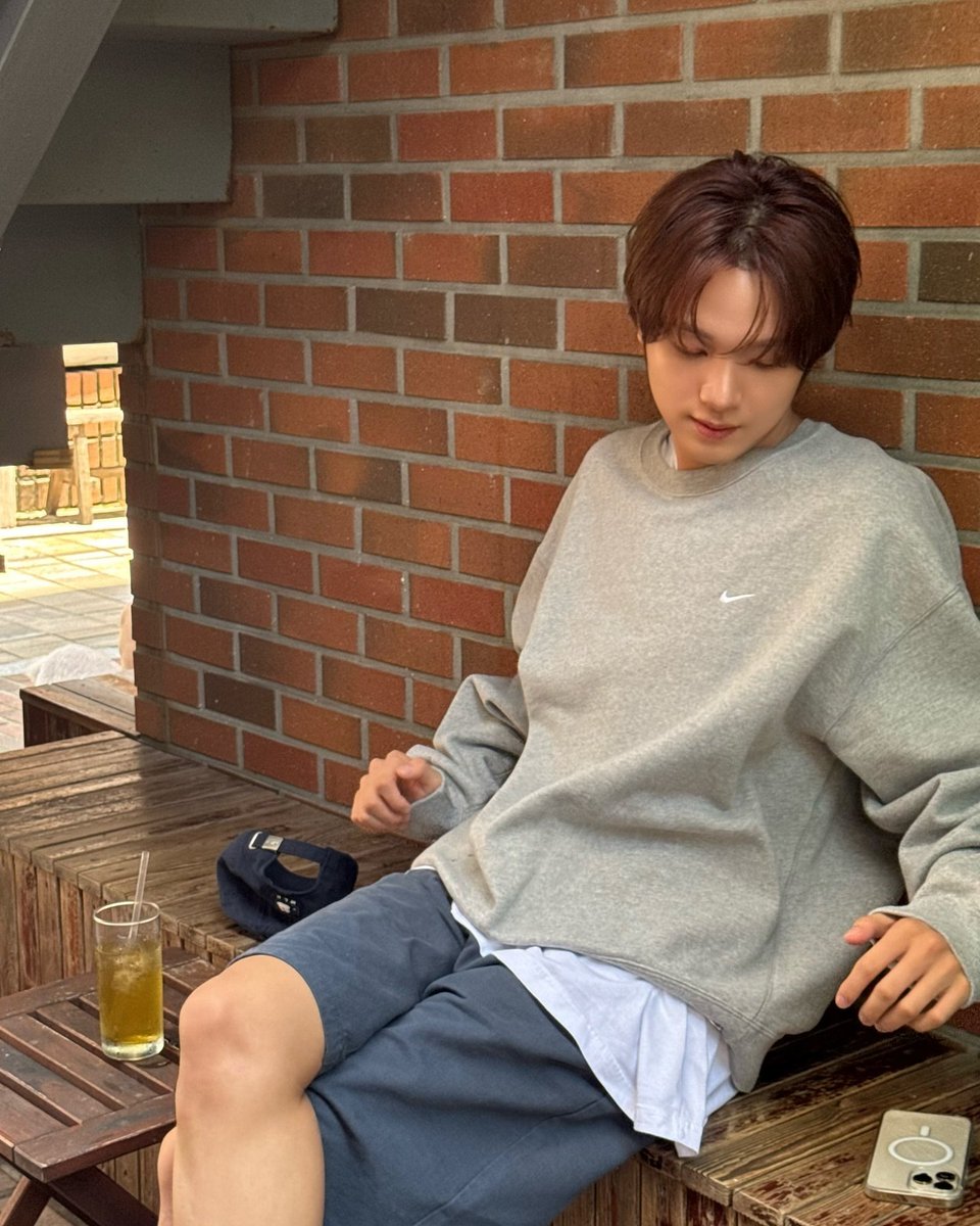 DONGNHYCK's tweet photo. 여르으ㅡ음 https://t.co/lTYI9NAxvU