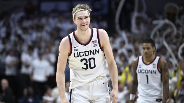 BigEastBarroom's tweet image. With the 29th pick in the NBA draft the Phoenix Suns (proposed trade to Hornets) select Liam McNeeley!
The Big East Freshman of the Year impressed in his one year at UConn and now joins the Hornets!
Good luck Liam!