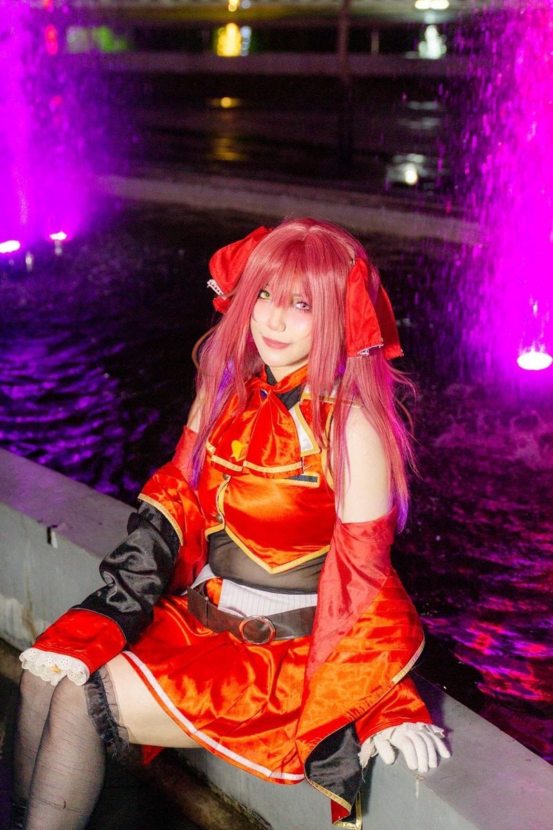 JhennyCos's tweet photo. "Ahoy! Captain of the Houshou Pirates, Houshou Marine here!" "Keep 'er steady!" 🏴‍☠️
.
@houshoumarine 
#宝鐘マリン 
#宝鐘の一味 
#マリンのお宝
#cosplay #HololiveJP https://t.co/6Kz0IVGo0J