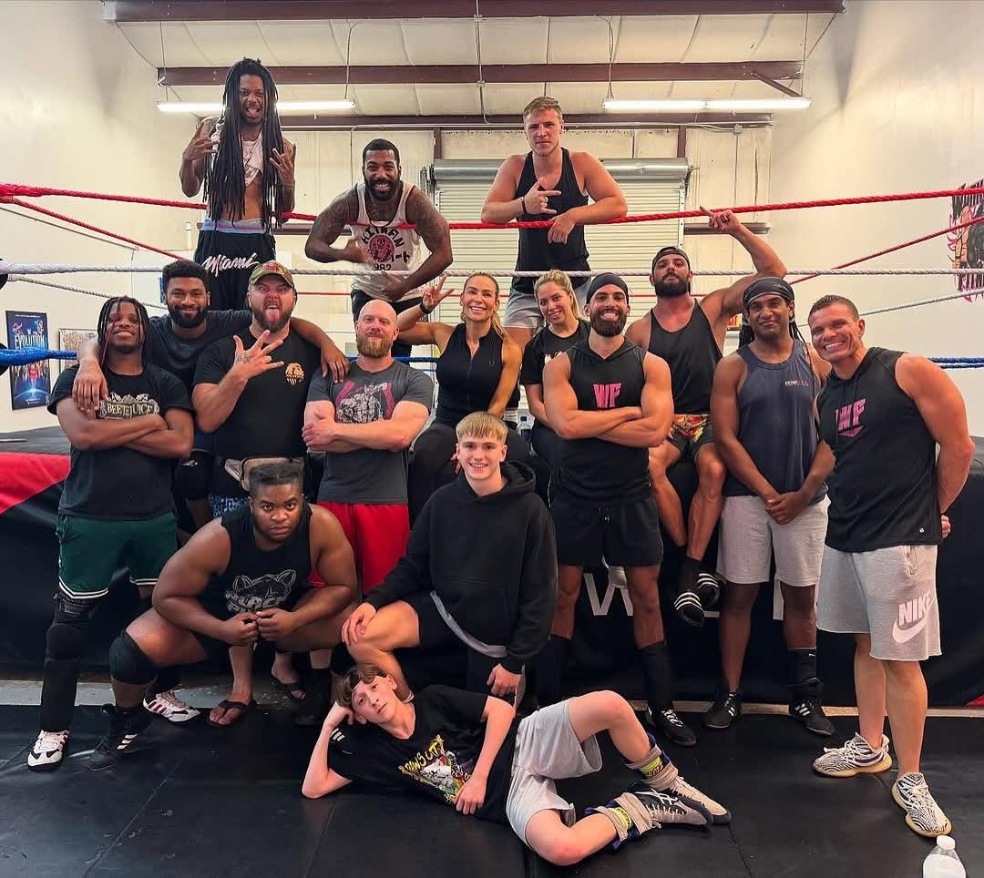 Awesome training session tonight at the Dungeon with a talented group of Workhorses 🔥