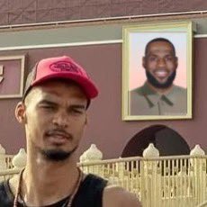 Monty (@guywiththestuff) on Twitter photo 