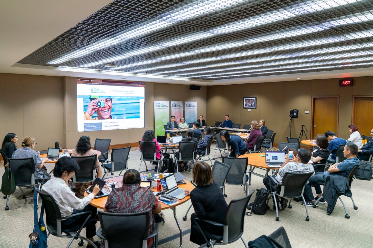 UN_Armida's tweet image. Always a pleasure to meet journalists, because they help humanize our work by telling the real stories behind the data.
Through their lens, we better see how #CRVS systems affect people’s lives & opportunities.
#GetEveryoneInThePicture