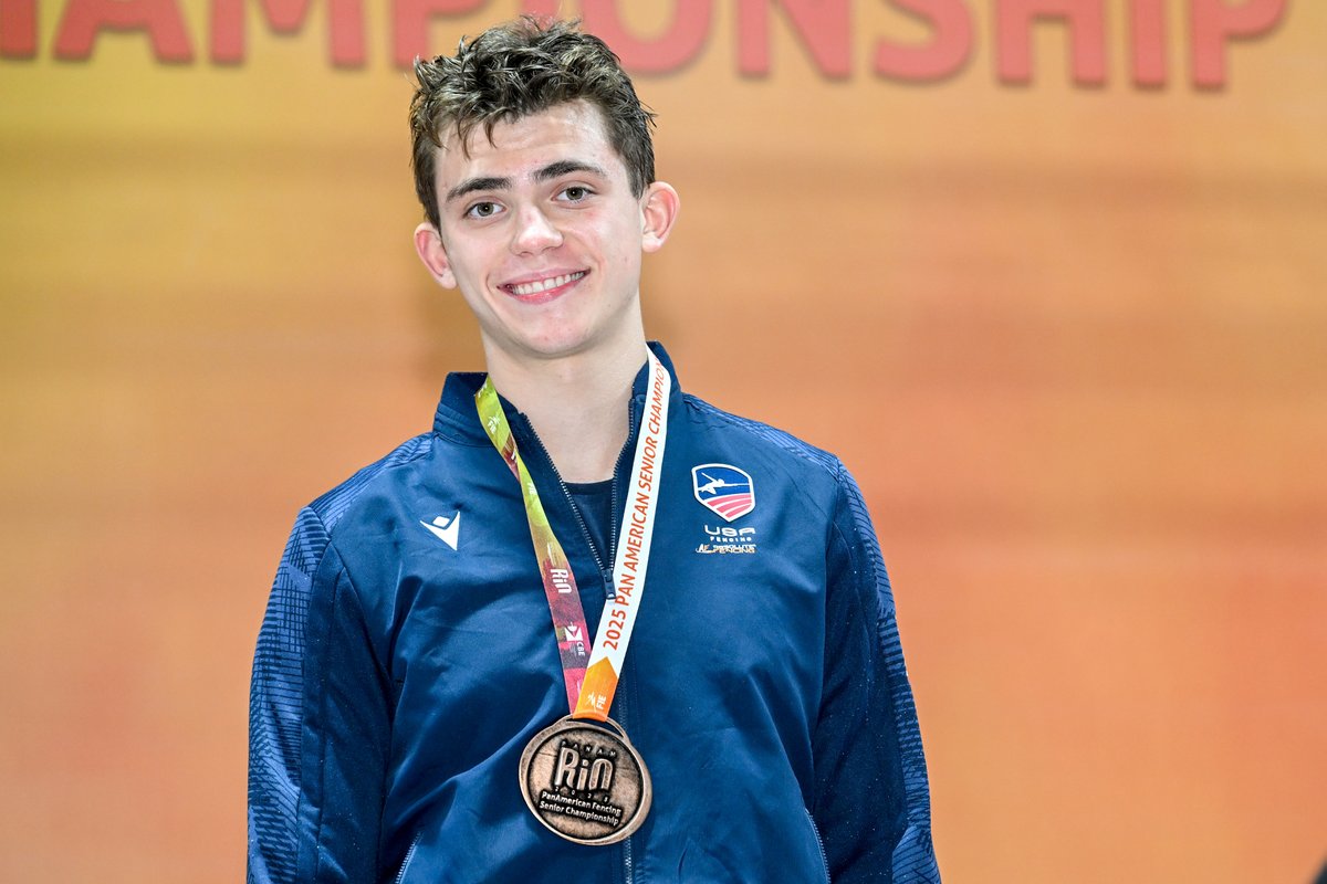 FIE (@fie_fencing) on Twitter photo <a href="/cbesgrima/">Confederação Brasileira de Esgrima</a> Meet the medalists of the Men’s Individual Epee at the Rio 2025 Pan American Fencing Championships! 🔥
🥇Tristan Szapary 🇺🇸
🥈Ruben Limardo Gascon 🇻🇪
🥉Alexandre Camargo 🇧🇷
🥉Samuel Imrek 🇺🇸
<a href="/RubenLimardo/">Ruben Limardo</a> <a href="/USAFencing/">USA Fencing</a> <a href="/cbesgrima/">Confederação Brasileira de Esgrima</a>
#fencing #escrime #esgrima #FIE <a href="/cbesgrima/">Confederação Brasileira de Esgrima</a> Meet the medalists of the Men’s Individual Epee at the Rio 2025 Pan American Fencing Championships! 🔥
🥇Tristan Szapary 🇺🇸
🥈Ruben Limardo Gascon 🇻🇪
🥉Alexandre Camargo 🇧🇷
🥉Samuel Imrek 🇺🇸
<a href="/RubenLimardo/">Ruben Limardo</a> <a href="/USAFencing/">USA Fencing</a> <a href="/cbesgrima/">Confederação Brasileira de Esgrima</a>
#fencing #escrime #esgrima #FIE