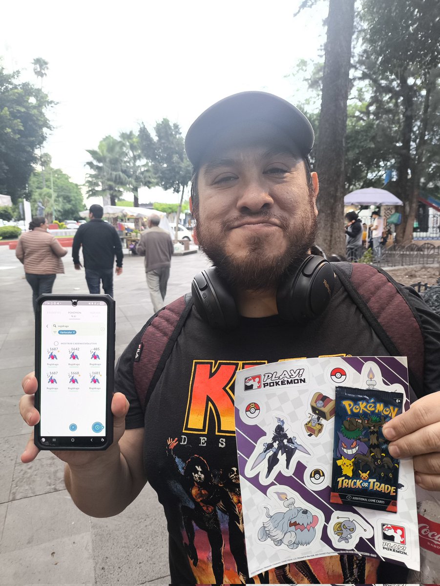 Pokemongocelaya's tweet image. Muchas gracias a todos los amigos entrenadores que nos acompañaron en la hora de incursiones de #Regidrago , nos divertimos muchísimo con su compañía, felicitamos a los ganadores de los premios de Duel Zone Celaya. Nos vemos este jueves en la hora de Incursiones de #regigigas