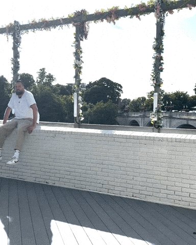 TEDDINGTON RESTAURANT OWNERS OPEN STUNNING ROOFTOP BAR OVERLOOKING THE RIVER IN KINGSTON -  teddingtontown.co.uk/2025/06/26/ted…