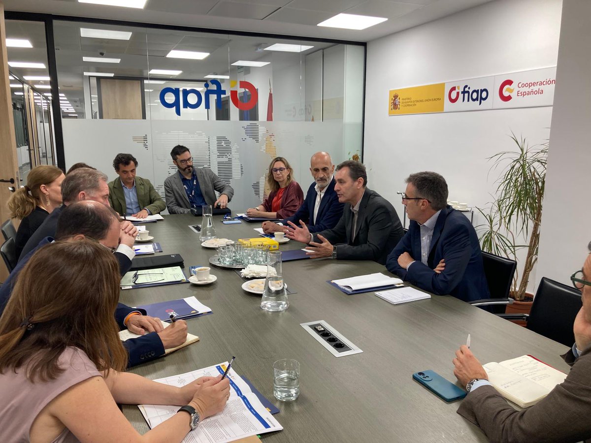FIAP (@fiap_esp) on Twitter photo 🤝Nos reunimos con <a href="/fiscal_es/">Fiscalía General</a> para repasar nuestro trabajo conjunto en proyectos de #cooperación internacional
⚖️Colaboramos en la lucha contra el crimen organizado en América Latina y en la reforma del sistema judicial en la región de los Balcanes
🫶El trabajo directo con 🤝Nos reunimos con <a href="/fiscal_es/">Fiscalía General</a> para repasar nuestro trabajo conjunto en proyectos de #cooperación internacional
⚖️Colaboramos en la lucha contra el crimen organizado en América Latina y en la reforma del sistema judicial en la región de los Balcanes
🫶El trabajo directo con