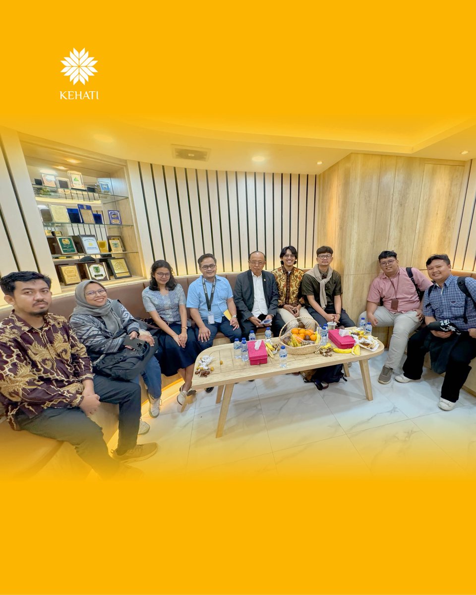 Saatnya Ubah Paradigma Tata Kelola Hutan!

KEHATI dan FDKI serahkan Policy Brief ke Komisi IV DPR RI, desak revisi UU Kehutanan agar lebih adil dan ekologis. Hutan adat harus diakui sebagai entitas sendiri! Dengan hilangnya 30 juta ha hutan, kebijakan baru jadi keharusan. 🌍🌱