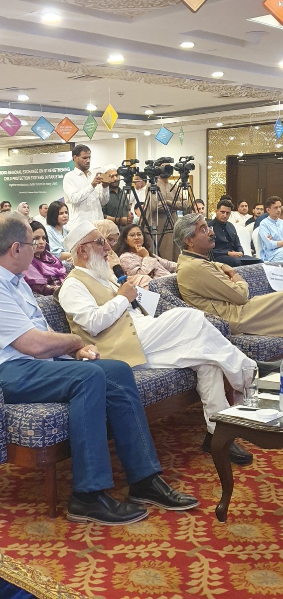 Professor Abdul Ghafoor, member <a href="/kpcpwc/">KPCPWC</a>, well known religious scholar commenting during Cross Regional Exchange on Strengthening Child Protection System in Pakistan, jointly organized by <a href="/kpcpwc/">KPCPWC</a> &amp; <a href="/UNICEF_Pakistan/">UNICEF Pakistan</a>.